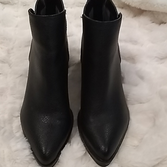 Simply Vera Vera Wang Shoes - VERA WANG BOOTS